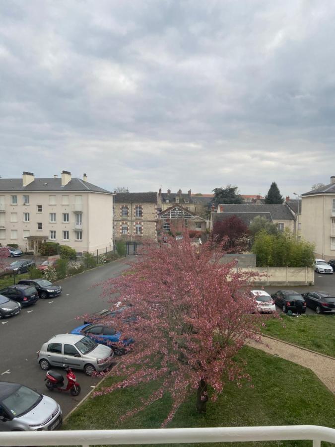 Bel F3 Quartier Pignoux 1 Km Centre Ville Bourges Buitenkant foto